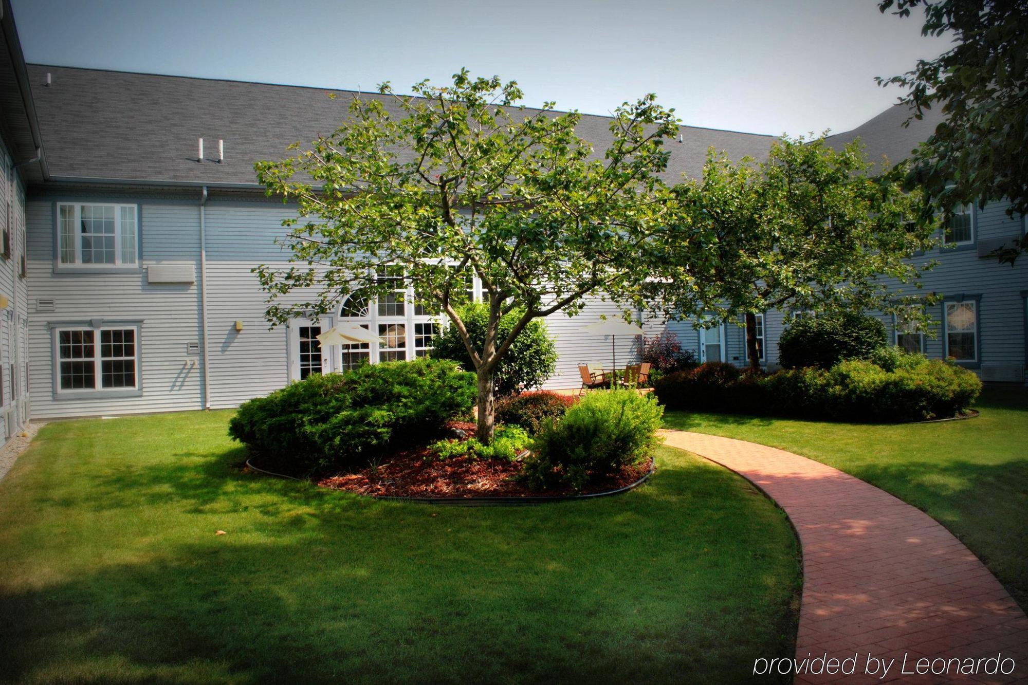 Comfort Inn & Suites And Conference Center Mount Pleasant Exterior foto