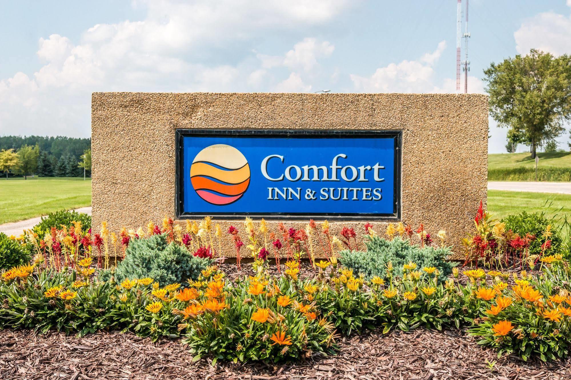 Comfort Inn & Suites And Conference Center Mount Pleasant Exterior foto